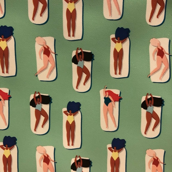 🌟 Free W/Cosmetic purchase or $4 - Picture 5 of 7